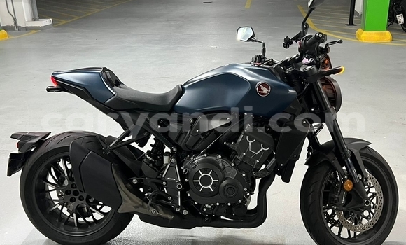 Buy Used Honda CB Beige Bike in Lusaka in Zambia