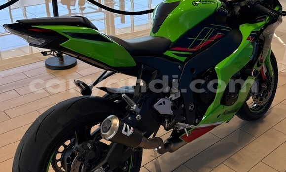 Buy Used Kawasaki Ninja ZX-10R Green Bike in Lusaka in Zambia