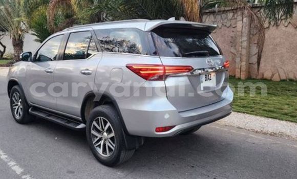 Tenga Tsaru Toyota Fortuner Zvimwe Mota in Chipata in Zambia Tenga Tsaru Toyota Fortuner Zvimwe Mota in Chipata in Zambia