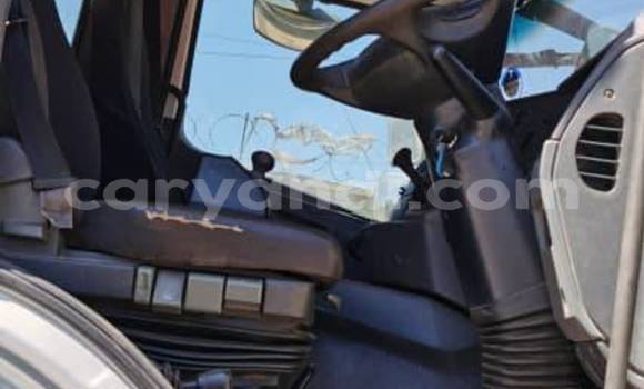 Tenga Tsaru Mercedes–Benz 814 Chena Rori in Choma in Southern Tenga Tsaru Mercedes–Benz 814 Chena Rori in Choma in Southern