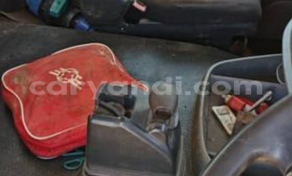 Tenga Tsaru Mercedes–Benz 814 Chena Rori in Choma in Southern Tenga Tsaru Mercedes–Benz 814 Chena Rori in Choma in Southern