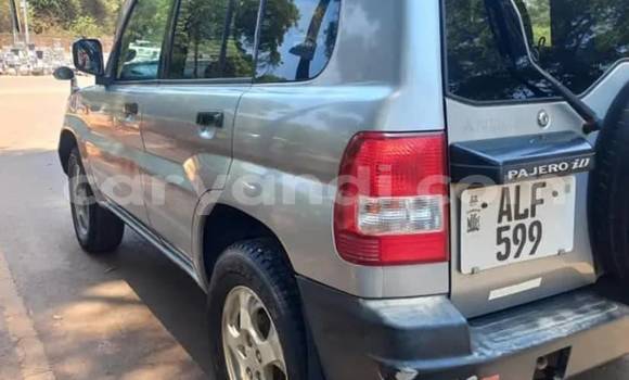 Tenga Tsaru Mitsubishi Pajero Zvimwe Mota in Chipata in Zambia Tenga Tsaru Mitsubishi Pajero Zvimwe Mota in Chipata in Zambia