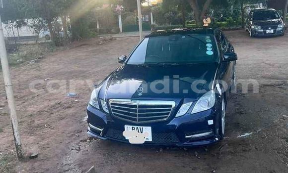 Acheter Occasion Voiture Mercedes-Benz E-Classe Noir à Chinsali, Nord