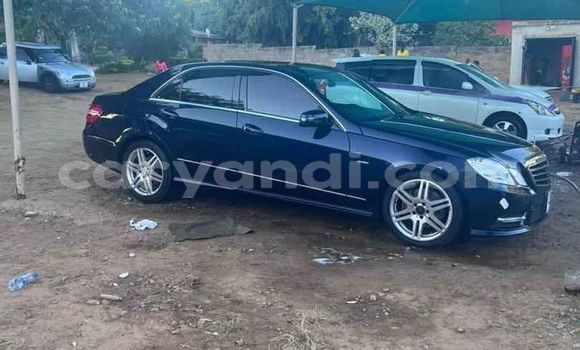Buy Used Mercedes-Benz E-Classe Black Car in Chinsali in Northern Buy Used Mercedes-Benz E-Classe Black Car in Chinsali in Northern