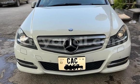 Acheter Occasion Voiture Mercedes‒Benz C–Class Blanc à Choma, Du sud Acheter Occasion Voiture Mercedes‒Benz C–Class Blanc à Choma, Du sud