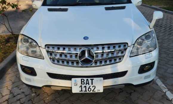 Tenga Tsaru Mercedes‒Benz ML–Class Chena Mota in Chilanga in Lusaka Tenga Tsaru Mercedes‒Benz ML–Class Chena Mota in Chilanga in Lusaka