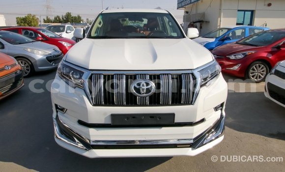Acheter Import Voiture Toyota Prado Blanc à Import - Dubai, Zambie Acheter Import Voiture Toyota Prado Blanc à Import - Dubai, Zambie