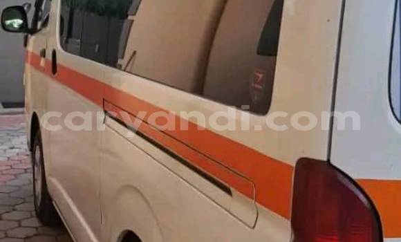 Buy Used Toyota Hiace White Car in Chinsali in Northern Buy Used Toyota Hiace White Car in Chinsali in Northern