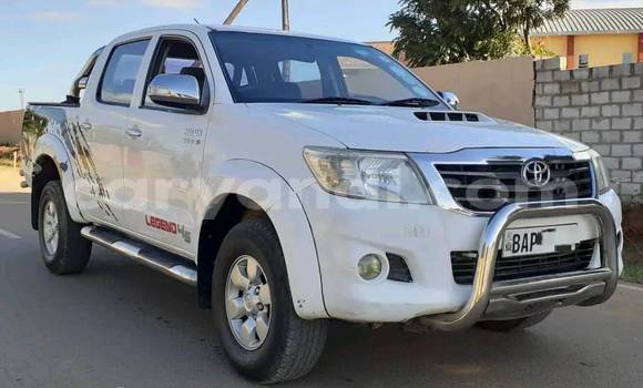 Buy Used Toyota Hilux White Car in Chipata in Zambia Buy Used Toyota Hilux White Car in Chipata in Zambia