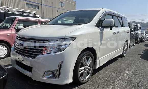 Tenga Tsaru Nissan Elgrand Chena Mota in Lundazi in Eastern Tenga Tsaru Nissan Elgrand Chena Mota in Lundazi in Eastern