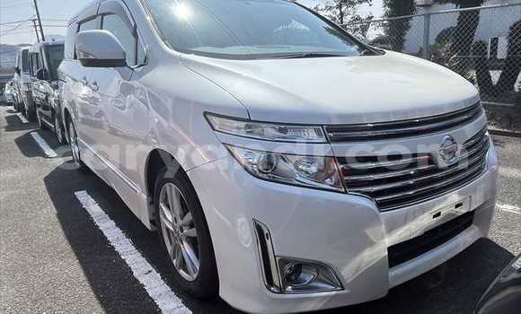 Tenga Tsaru Nissan Elgrand Chena Mota in Lundazi in Eastern Tenga Tsaru Nissan Elgrand Chena Mota in Lundazi in Eastern