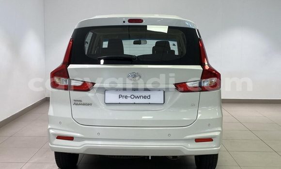 Acheter Occasion Voiture Toyota Corolla Rumion Blanc à Chilanga, Lusaka Acheter Occasion Voiture Toyota Corolla Rumion Blanc à Chilanga, Lusaka