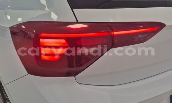 Tenga Tsaru Volkswagen Polo Chena Mota in Chililabombwe in Copperbelt Tenga Tsaru Volkswagen Polo Chena Mota in Chililabombwe in Copperbelt