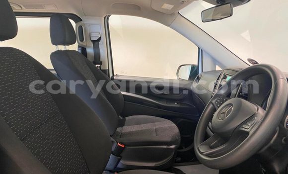 Buy Used Mercedes-Benz C-Classe White Car in Chinsali in Northern Buy Used Mercedes-Benz C-Classe White Car in Chinsali in Northern