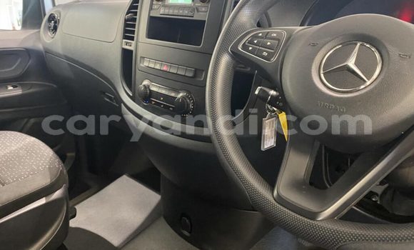 Buy Used Mercedes-Benz C-Classe White Car in Chinsali in Northern Buy Used Mercedes-Benz C-Classe White Car in Chinsali in Northern