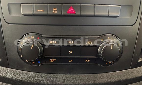 Buy Used Mercedes-Benz C-Classe White Car in Chinsali in Northern Buy Used Mercedes-Benz C-Classe White Car in Chinsali in Northern