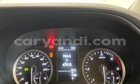 Buy Used Mercedes-Benz C-Classe White Car in Chinsali in Northern Buy Used Mercedes-Benz C-Classe White Car in Chinsali in Northern