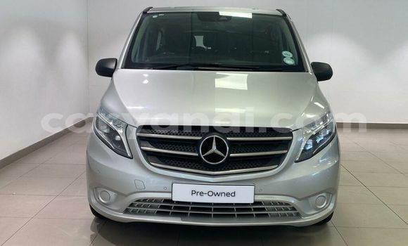 Tenga Tsaru Mercedes-Benz C-Classe Sirivha Mota in Chililabombwe in Copperbelt Tenga Tsaru Mercedes-Benz C-Classe Sirivha Mota in Chililabombwe in Copperbelt