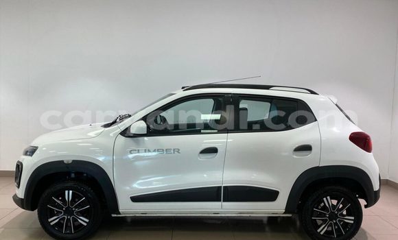 Buy Used Renault KWID White Car in Chililabombwe in Copperbelt Buy Used Renault KWID White Car in Chililabombwe in Copperbelt