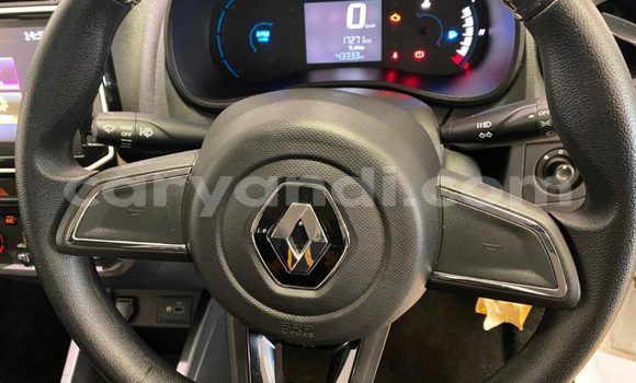 Buy Used Renault KWID White Car in Chililabombwe in Copperbelt Buy Used Renault KWID White Car in Chililabombwe in Copperbelt