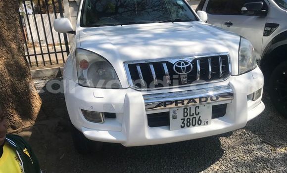Nunua Ilio tumika Toyota Prado Nyeupe Gari ndani ya Lusaka nchini Zambia