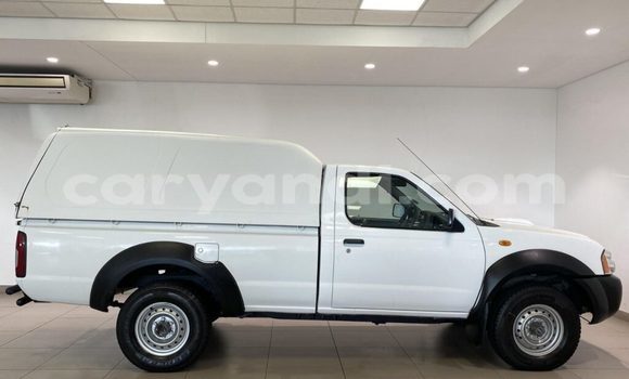 Buy Used Nissan Hardbody White Car in Isoka in Northern Buy Used Nissan Hardbody White Car in Isoka in Northern