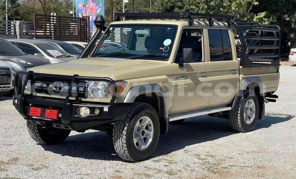 Tenga Tsaru Toyota Land Cruiser Zvimwe Mota in Choma in Southern