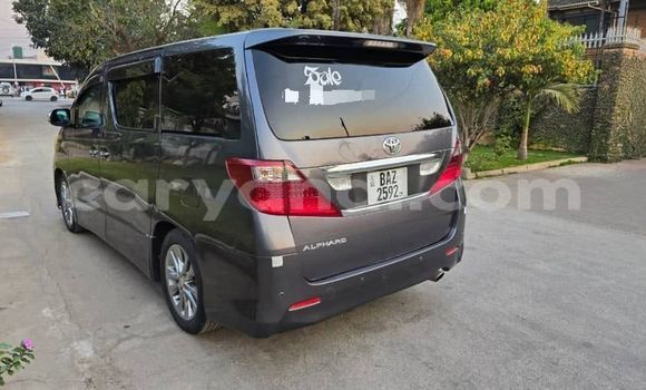 Nunua Ilio tumika Toyota Alphard Nyingine Gari ndani ya Chililabombwe nchini Copperbelt