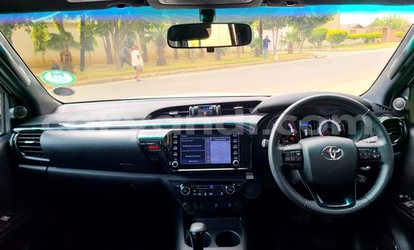 Buy Used Toyota Hilux White Car in Chilanga in Lusaka Buy Used Toyota Hilux White Car in Chilanga in Lusaka