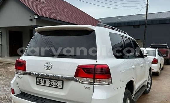 Acheter Occasion Voiture Toyota Land Cruiser Blanc à Chipata, Zambie Acheter Occasion Voiture Toyota Land Cruiser Blanc à Chipata, Zambie