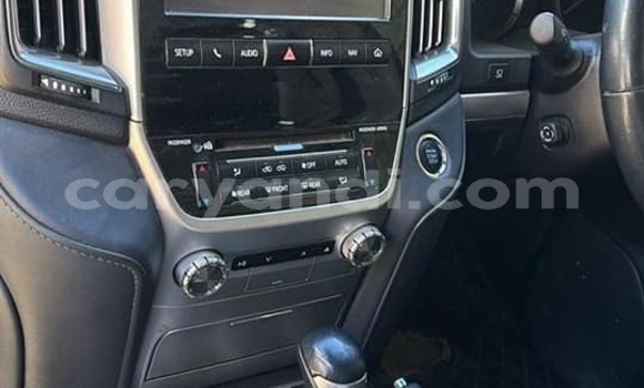 Acheter Occasion Voiture Toyota Land Cruiser Blanc à Chipata, Zambie Acheter Occasion Voiture Toyota Land Cruiser Blanc à Chipata, Zambie