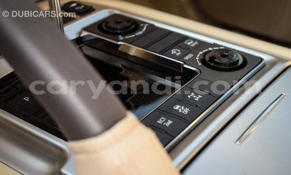 Nunua Imported Toyota Land Cruiser Nyeupe Gari ndani ya Import - Dubai nchini Zambia Nunua Imported Toyota Land Cruiser Nyeupe Gari ndani ya Import - Dubai nchini Zambia