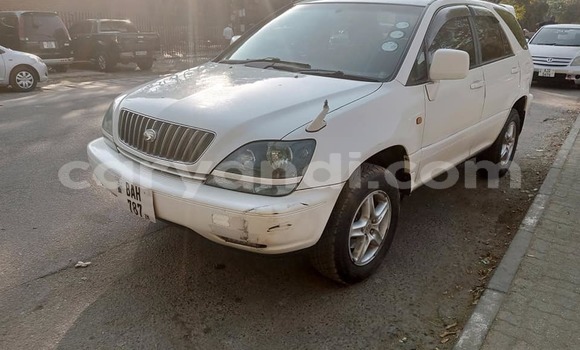 Nunua Ilio tumika Toyota Harrier Nyeupe Gari ndani ya Chilanga nchini Lusaka Nunua Ilio tumika Toyota Harrier Nyeupe Gari ndani ya Chilanga nchini Lusaka