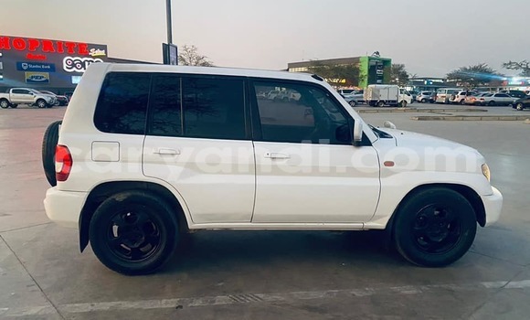 Acheter Occasion Voiture Mitsubishi Pajero iO Blanc à Chililabombwe, Copperbelt Acheter Occasion Voiture Mitsubishi Pajero iO Blanc à Chililabombwe, Copperbelt