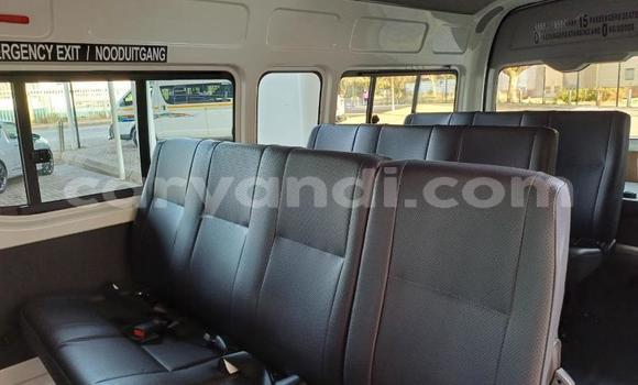 Buy Used Toyota Hiace White Car in Livingstone in Zambia Buy Used Toyota Hiace White Car in Livingstone in Zambia