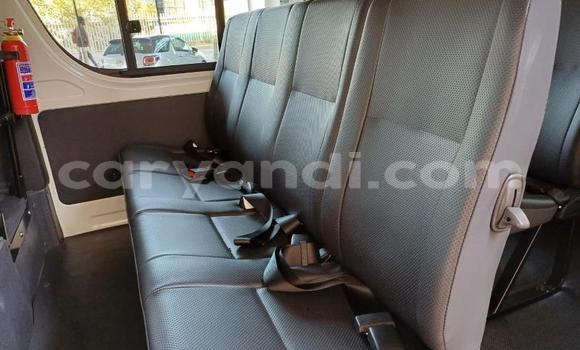 Buy Used Toyota Hiace White Car in Livingstone in Zambia Buy Used Toyota Hiace White Car in Livingstone in Zambia