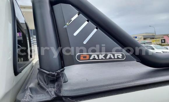 Acheter Occasion Voiture Toyota Hilux Blanc à Livingstone, Zambie Acheter Occasion Voiture Toyota Hilux Blanc à Livingstone, Zambie