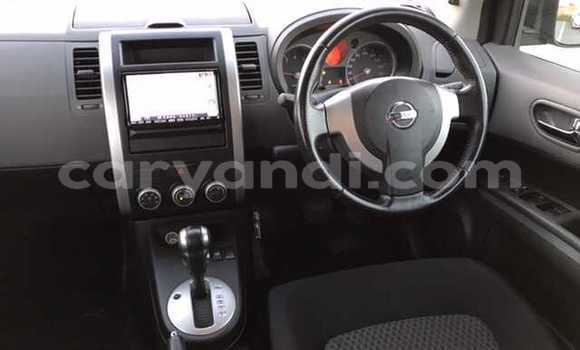 Tenga Tsaru Nissan X–Trail Tsvuku Mota in Livingstone in Zambia Tenga Tsaru Nissan X–Trail Tsvuku Mota in Livingstone in Zambia