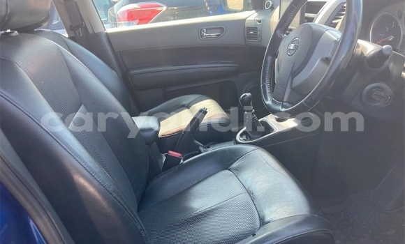 Nunua Ilio tumika Nissan X–Trail Bluu Gari ndani ya Livingstone nchini Zambia Nunua Ilio tumika Nissan X–Trail Bluu Gari ndani ya Livingstone nchini Zambia