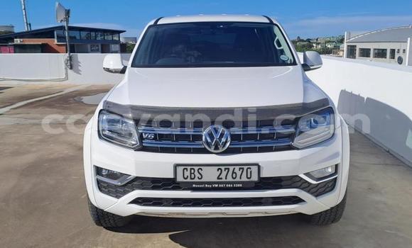 Nunua Ilio tumika Volkswagen Amarok Nyeupe Gari ndani ya Livingstone nchini Zambia Nunua Ilio tumika Volkswagen Amarok Nyeupe Gari ndani ya Livingstone nchini Zambia