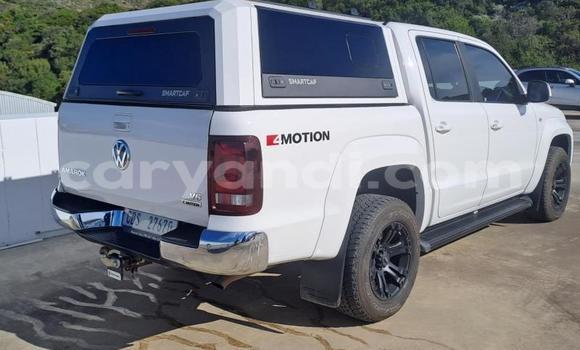 Nunua Ilio tumika Volkswagen Amarok Nyeupe Gari ndani ya Livingstone nchini Zambia Nunua Ilio tumika Volkswagen Amarok Nyeupe Gari ndani ya Livingstone nchini Zambia
