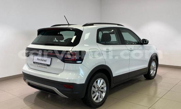 Buy Used Volkswagen T-Roc White Car in Kitwe in Zambia Buy Used Volkswagen T-Roc White Car in Kitwe in Zambia