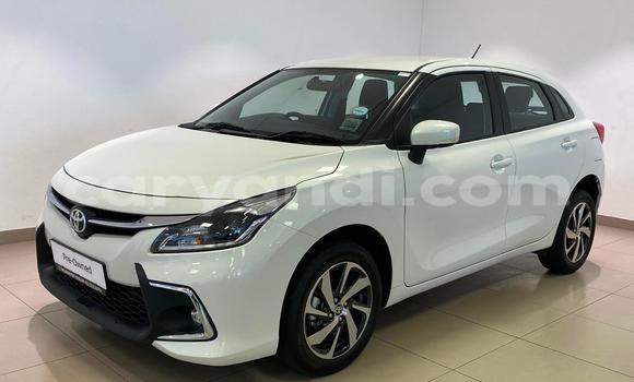 Acheter Occasion Voiture Toyota Starlet Blanc à Lusaka, Zambie