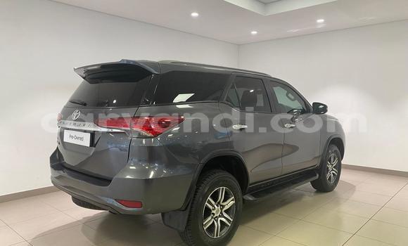 Acheter Occasion Voiture Toyota Fortuner Gris à Chinsali, Nord Acheter Occasion Voiture Toyota Fortuner Gris à Chinsali, Nord
