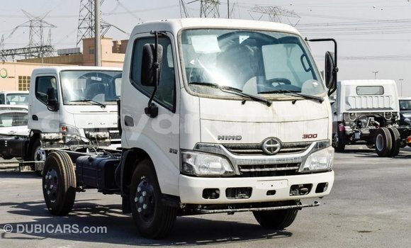 Buy Import Hino 300 Series White Truck in Import - Dubai in Zambia Buy Import Hino 300 Series White Truck in Import - Dubai in Zambia
