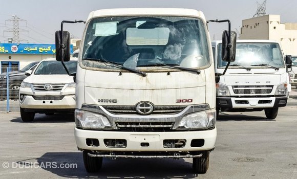 Buy Import Hino 300 Series White Truck in Import - Dubai in Zambia Buy Import Hino 300 Series White Truck in Import - Dubai in Zambia