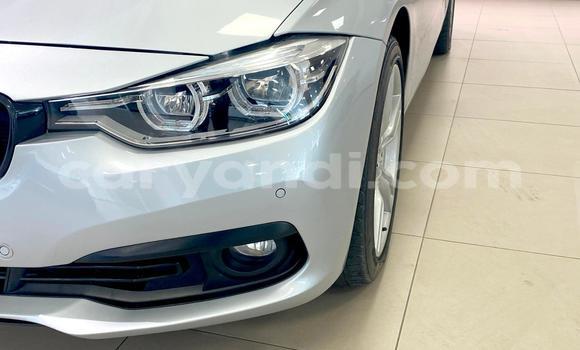 Tenga Tsaru BMW 3–Series Sirivha Mota in Chingola in Zambia Tenga Tsaru BMW 3–Series Sirivha Mota in Chingola in Zambia