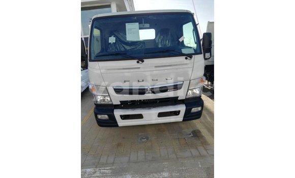 Buy Import Mitsubishi Canter White Truck in Import - Dubai in Zambia Buy Import Mitsubishi Canter White Truck in Import - Dubai in Zambia