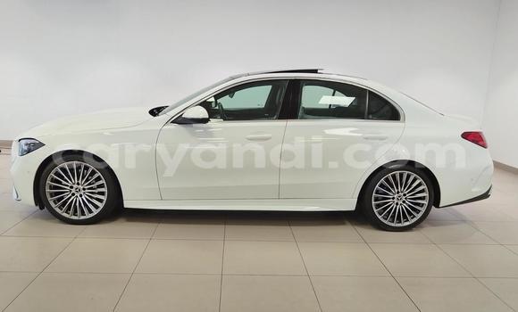 Buy Used Mercedes‒Benz C–Class White Car in Lusaka in Zambia Buy Used Mercedes‒Benz C–Class White Car in Lusaka in Zambia