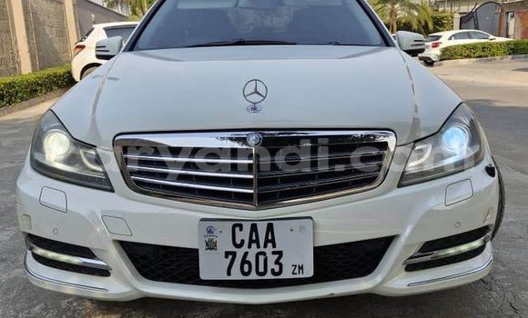 Tenga Tsaru Mercedes-Benz C180 coupe Chena Mota in Chipata in Zambia Tenga Tsaru Mercedes-Benz C180 coupe Chena Mota in Chipata in Zambia